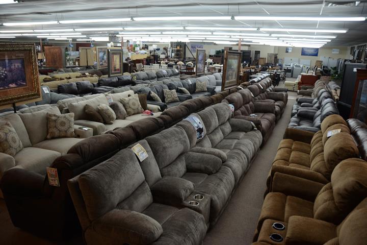 Medlin Furniture And Appliances - Furniture Store - Camden, TN